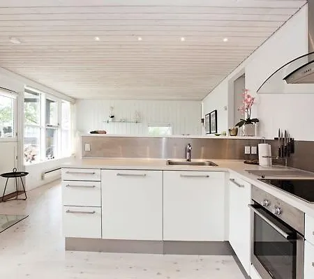 Πάρκο διακοπών Marielyst Three-bedroom 03